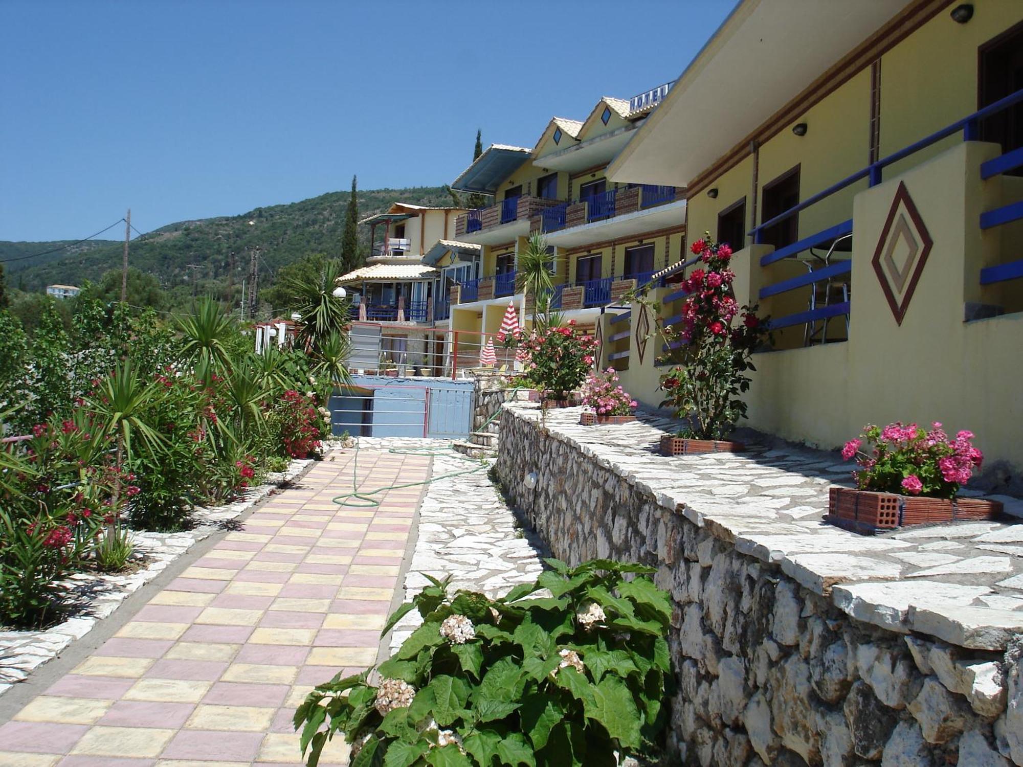 Politia Hotel Áyios Nikítas エクステリア 写真
