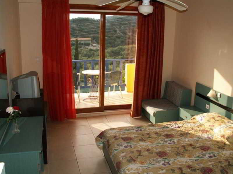 Politia Hotel Áyios Nikítas エクステリア 写真